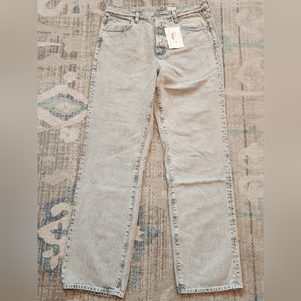 AG Adriano Goldschmied Alexxis High Waist Vintage Straight Jeans. Size 32